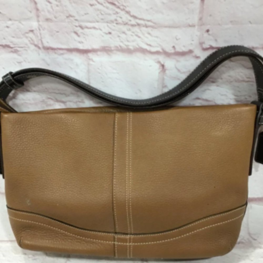 Coach Women's Tan Pebble Leather zipper Double Handle Strap Shoulder Bag Purse